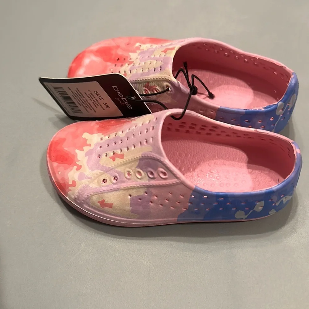 BEBE GIRLS TODDLER PAINT SPLATTER WATER SHOES: PINK: NWT: SZ 5/6